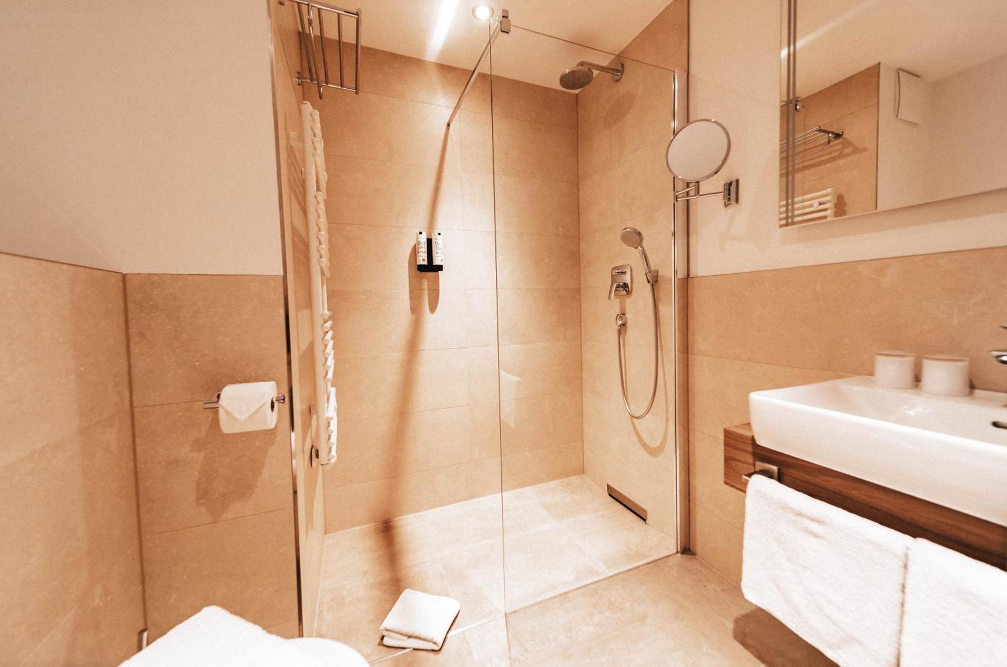 Fontane Hotel Schorfheide Bagian luar foto